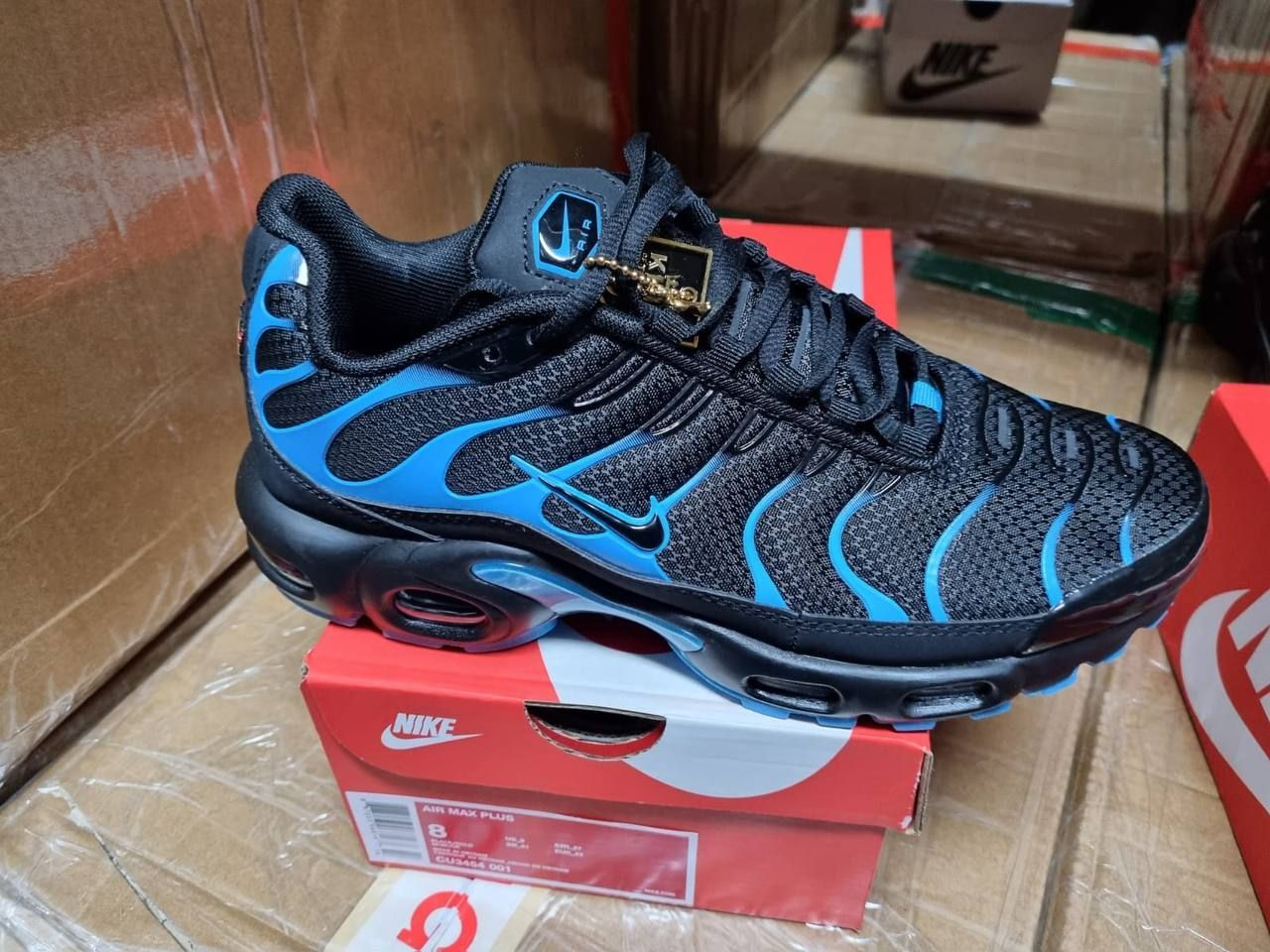 Nike Men's Trainers Trainer TNS TN's 1:1 Black University UK	Nikes Air Max Plus TN Men Mens Rep Replica Shoes Fake Man Mans Duplicate Sneakers Copy Cheap Sneaker Sale Reps MAX.TN Air.Max DM0032-005 Copies AAA Blue Fakes