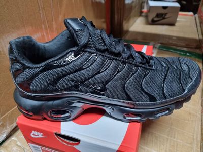 Nike TN Air Max Plus Trainers Triple Black Men's Nike TN Air Max Plus Trainers Triple Black Men's