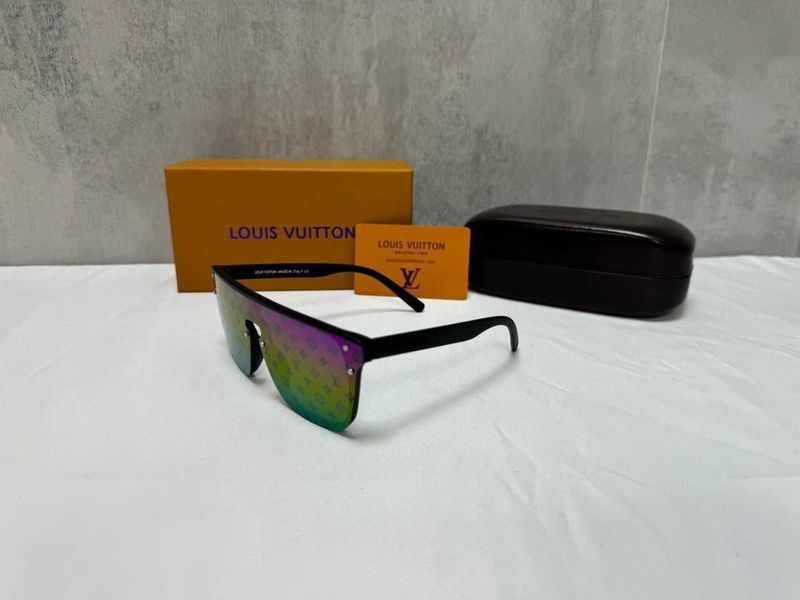 Louis Vuitton Men's Women's Waimea Rainbow Black Sunglasses Sale UK Man Woman First Copy Reps Sunglass Men Women Replica Cheap Price  1st Copies Luxury Square Frame Eyewear Rep Fakes 1:1 LV Brand Logo Fake AAA Duplicate 1 to 1 Multicolor