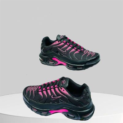 Nike TN Air Max Plus Trainers For Women Black/ Pink Nike TN Air Max Plus Trainers For Women Black/ Pink