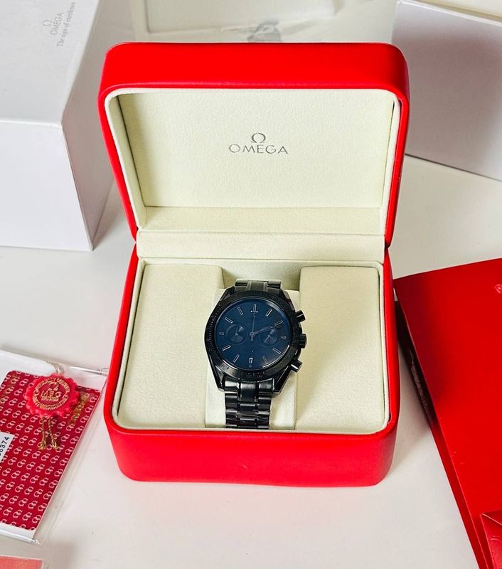 Omega Speedmaster Dark Side of the Moon Men's Watch Omega Speedmaster Dark Side of the Moon Men's Watch