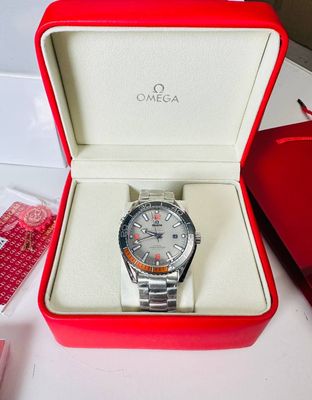 Omega Seamaster Planet Ocean Men's Watch Titanium Omega Seamaster Planet Ocean Men's Watch Titanium