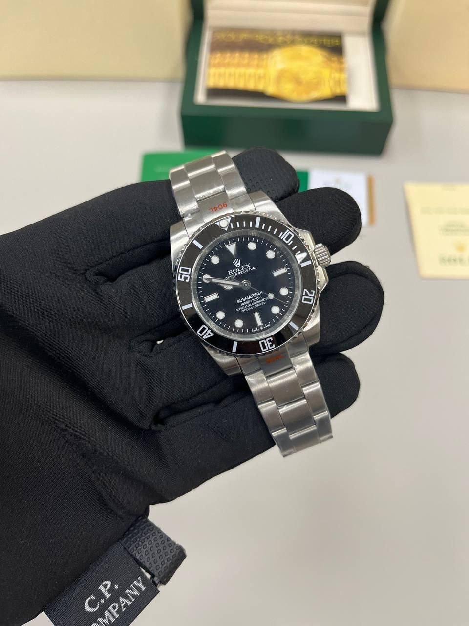 Rolex Submariner Blue Dial Men's Watch in Silver Chain straps