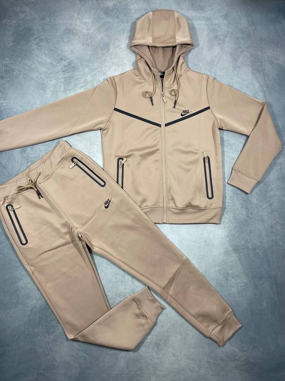 Rep Replica Fake Man Mans Duplicate Track Suit Copy Cheap Suits Sale UK Reps CU4489-247 Khaki CU4495-247 Black AAA Nike Best 
