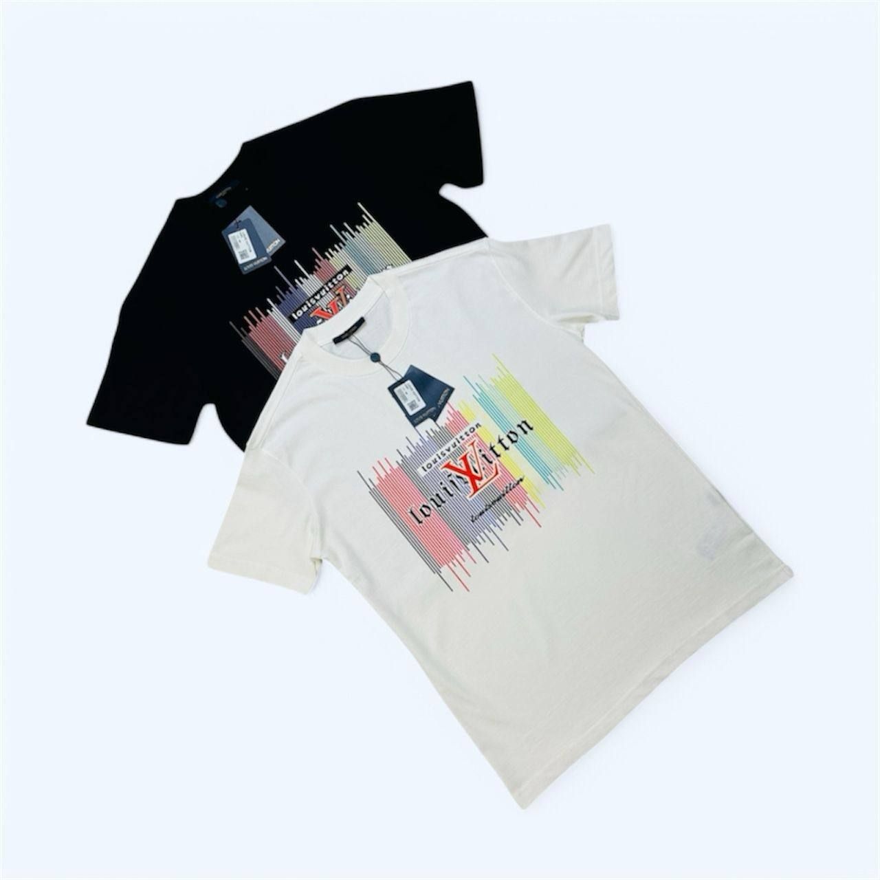 Louis Vuitton Men's Women's Graphic Logo Black White T-shirt Reps Sale UK Man Woman First Copy Rep T Shirts Men Women Fake Cheap Price T-shirts Replica 1st Copies Tee Shirt 1 to 1 LV Brand Fakes Tshirts 1:1 Tshirt Luxury AAA Duplicate Tees