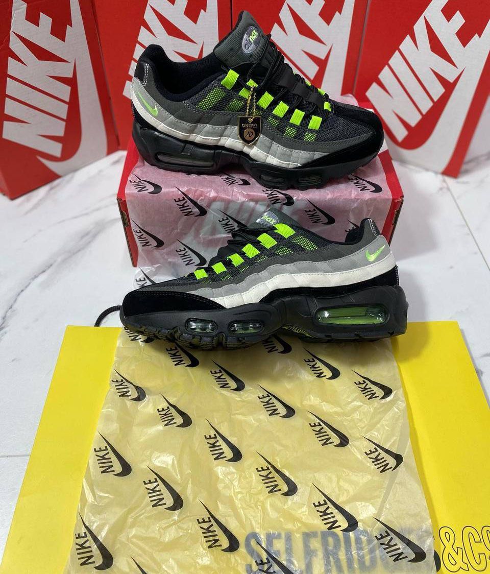 Nike Men's Trainers Trainer 95s 95's 1:1 Black Anthracite UK	Nikes Air Max 95 Men Mens Rep Replica Shoes Fake Man Mans Duplicate Sneakers First Copy Cheap Sneaker Sale Reps MAX.95 Air.Max FV4710-001 Volt Smoke Grey Neon