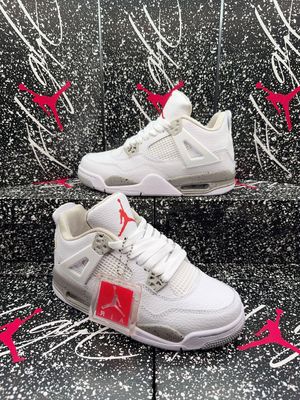 Nike Jordan 4 Retro Oreo Trainers For Women's Nike Jordan 4 Retro Oreo Trainers For Women's