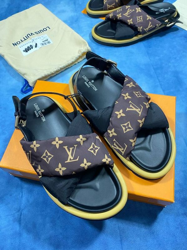 Louis Vuitton Women Calfskin Padded Flat Brown Black Sliders Rep Sale UK Woman First Copy Fake Replica Slider Women's 1st Copies Cheap Price Slippers Fakes Reps Sandals 1:1 LV Brand Logo Nylon Flat Slides 1 to 1 Flip Flop Mules AAA Duplicate
