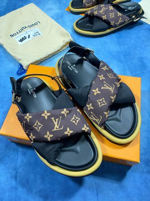 Louis Vuitton Women Calfskin Padded Flat Brown Black Sliders Rep Sale UK Woman First Copy Fake Replica Slider Women's 1st Copies Cheap Price Slippers Fakes Reps Sandals 1:1 LV Brand Logo Nylon Flat Slides 1 to 1 Flip Flop Mules AAA Duplicate