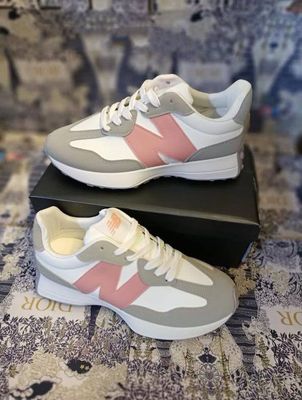 New Balance 327 Moonbeam Outerspace Trainers For Women's