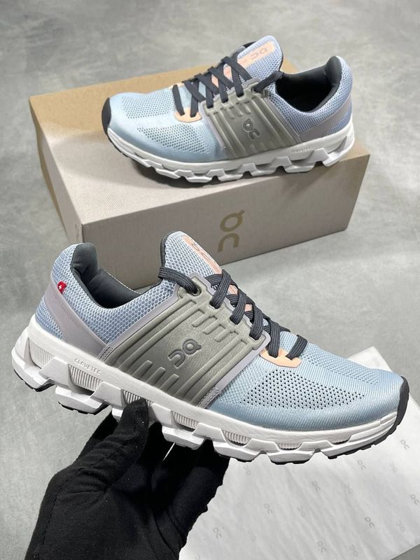 ON RUNNING Cloudswift 3 Low-top Sneakers In Blue Fabric Women's Trainers