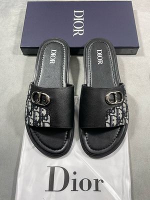 Dior Comfortable Sliders For Men's in Black Color Dior Comfortable Sliders For Men's in Black Color