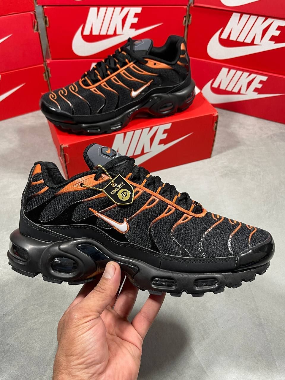 Nike Men's Trainers Trainer TNS TN's 1:1 Black Dark Obsidian	Nikes Air Max Plus TN Men Mens Rep Replica Shoes Fake Man Mans Duplicate Sneakers Copy Cheap Sneaker Sale UK Reps MAX.TN Air.Max FN6949-400 Monarch White AAA Best