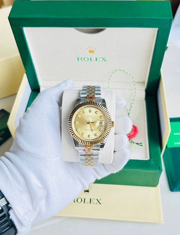 Rolex Datejust Two Tone Yellow Men's Watch Rolex Datejust Two Tone Yellow Men's Watch