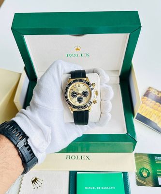 Rolex Daytona Yellow Gold Men's Watch Rolex Daytona Yellow Gold Men's Watch