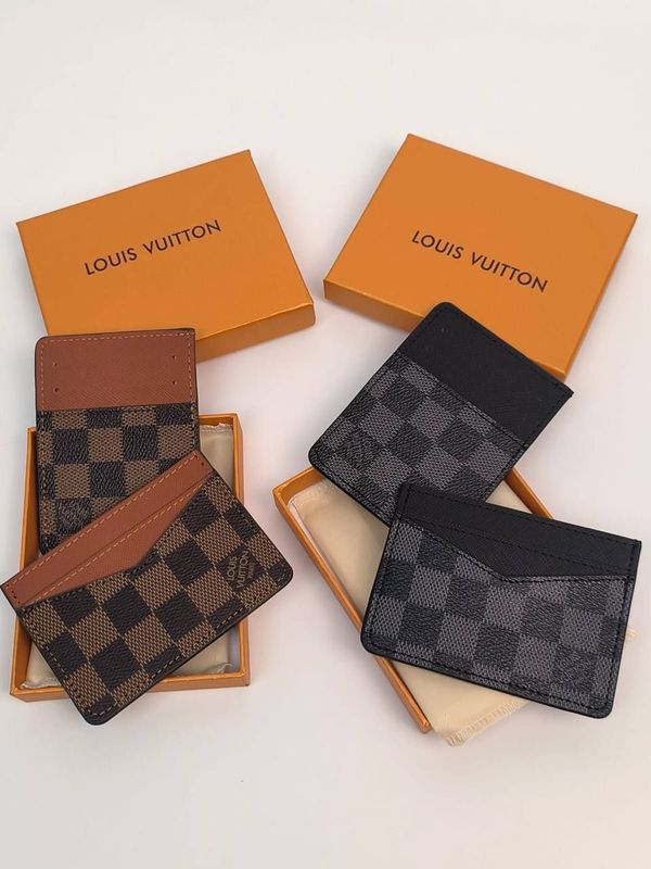 Louis Vuitton Card Holders For Men's in 2 Colors Louis Vuitton Card Holders For Men's in 2 Colors