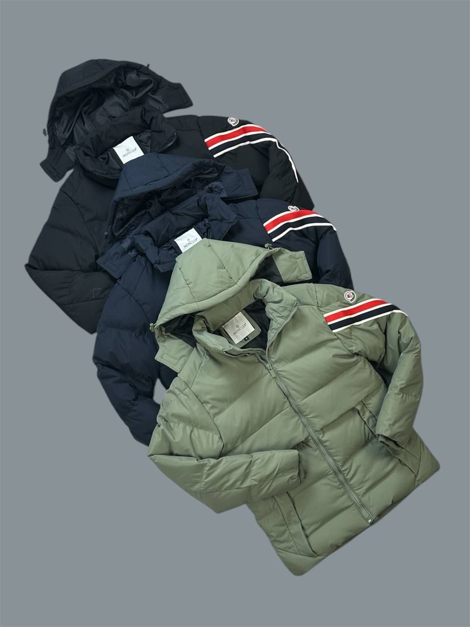 Moncler Hooded Down Puffer Jackets For Men's in Different Colors Moncler Hooded Down Puffer Jackets For Men's in Different Colors