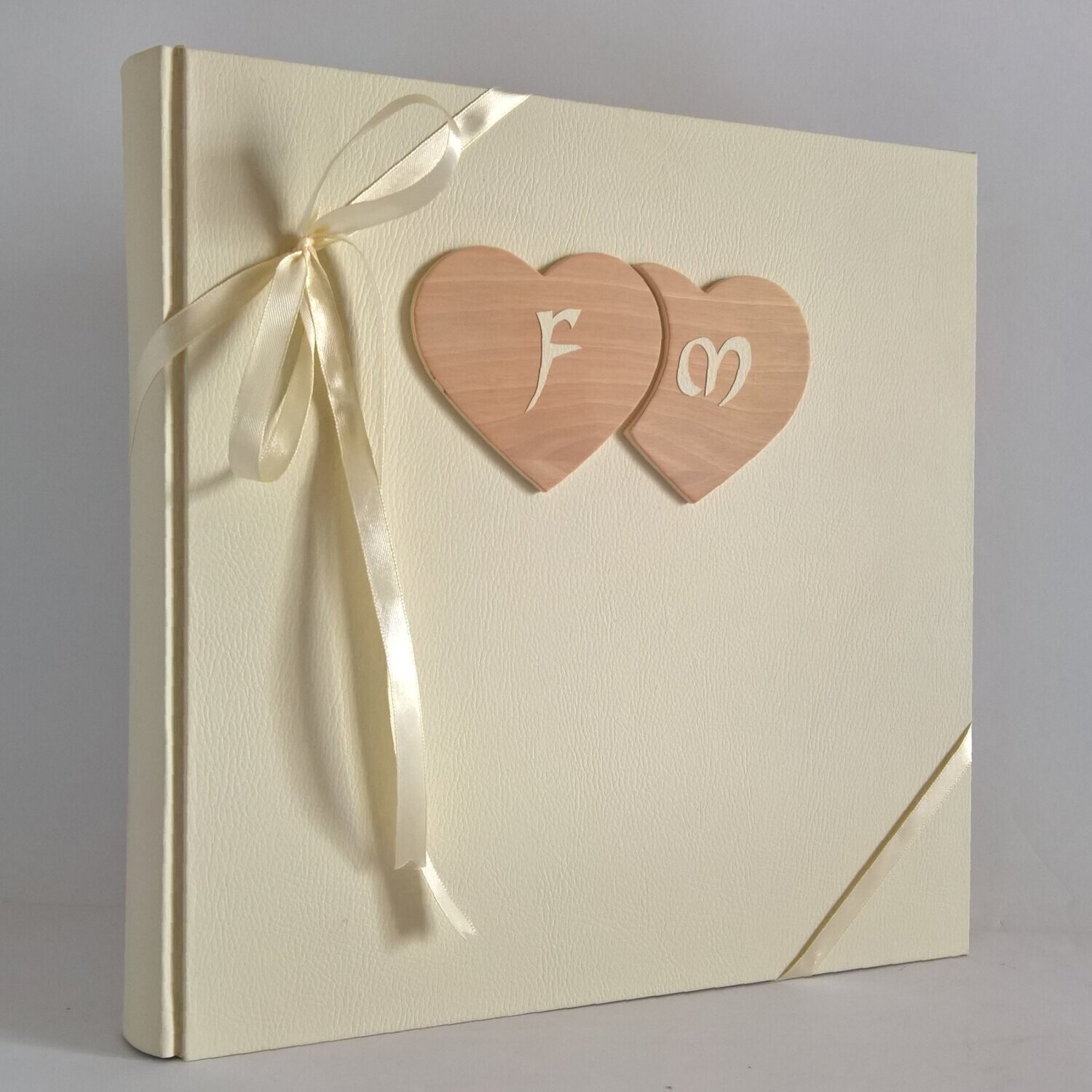 Album fotografico in pelle eco cuori legno e iniziali