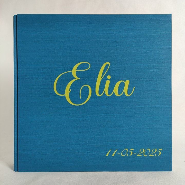 Album fotografico con nome e data incise Album fotografico con nome e data incise