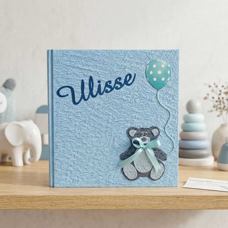 Album fotografico celeste con orsacchiotto con palloncino e nome Album fotografico celeste con orsacchiotto con palloncino e nome