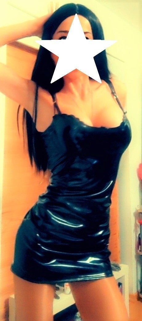 Glossy Black Lackkleid, Flower Cut, Push Up Cup´s ,Zipper Wetlook Style, Größe S oder L