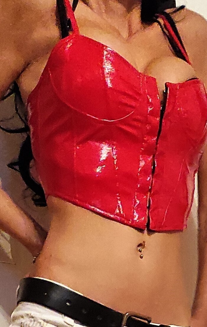 Glossy Lackleder Crop-Top-Corsage, Wetlook-Style, Push Up,Körbchen, Häkchen, Red, Size S