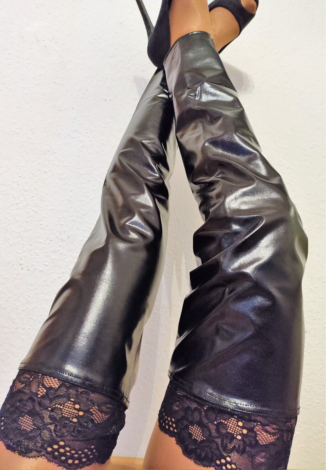Unisex! Lackstulpen, Wetlook, Lack &amp; Spitze, Spiegelglanz,  Größe  L/XL
