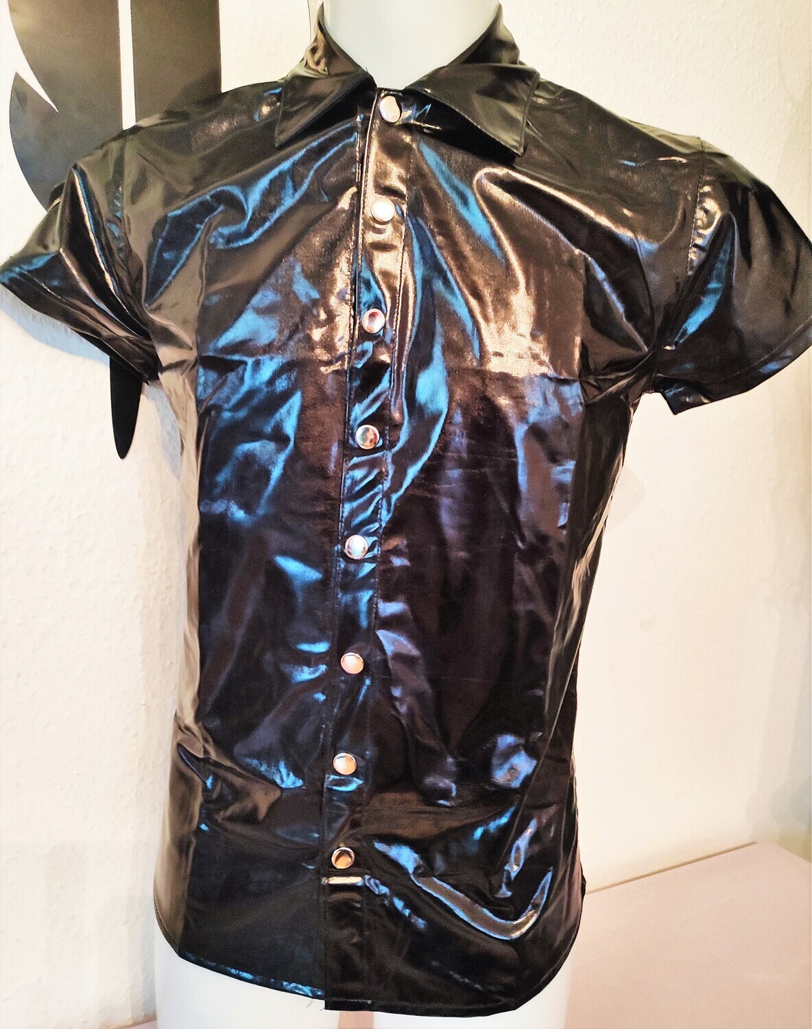 Sexy Men Glossy Black Lackhemd Kurzarm Herren Hemd Lackoptik Oberteile Clubwear Größe M