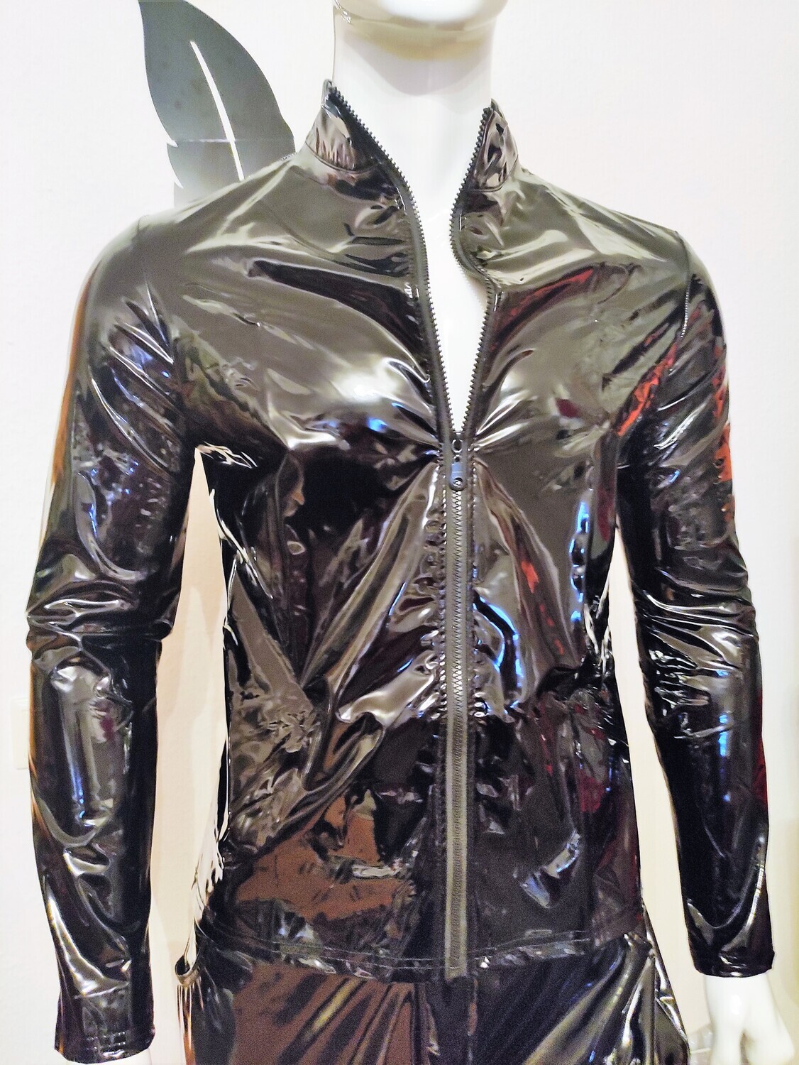 BRAND NEW! X-tra Hot ! Herren Lackleder Hemd Glossy Lack in Black, Größe 2XL