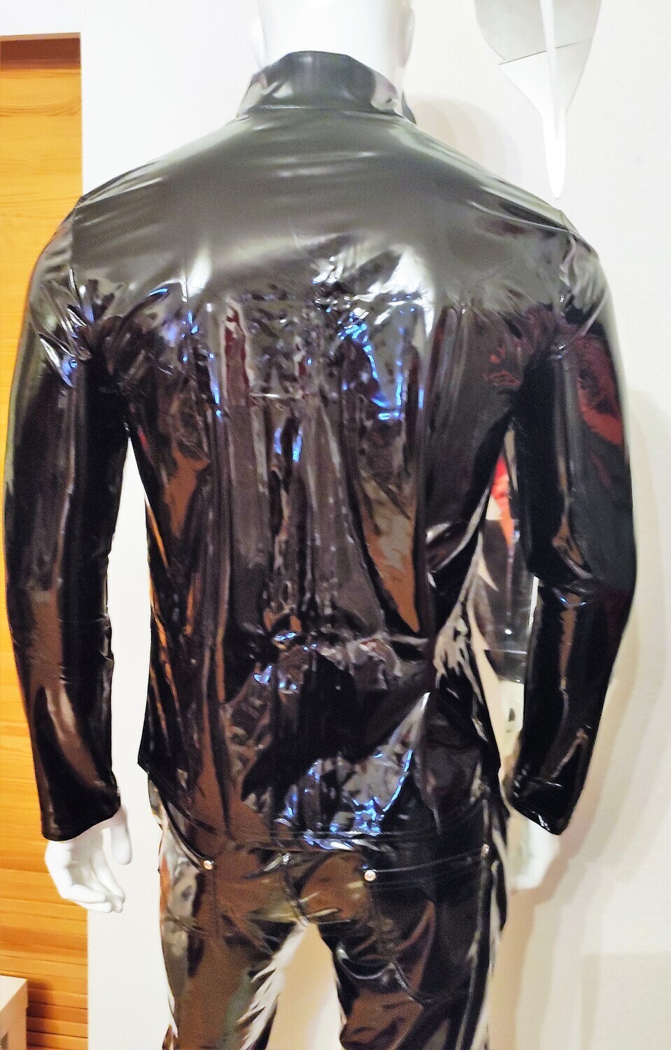 BRAND NEW! X-tra Hot ! Herren Lackleder Hemd Glossy Lack in Black, Größe S