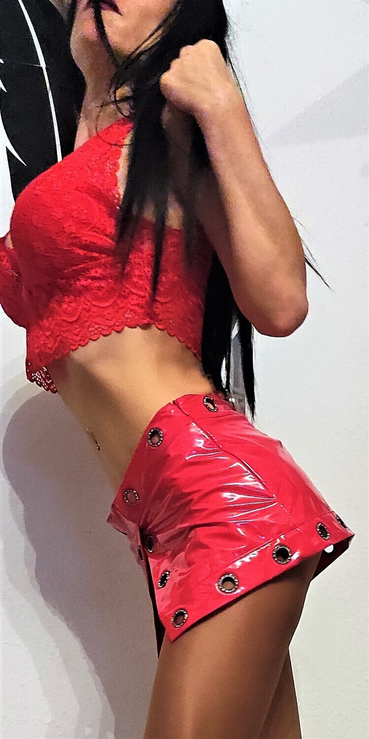 Glossy Red Lackleder Baderock mit integriertem Slip Strassnieten Handmade Unikat Size L oder Maßanfertigung