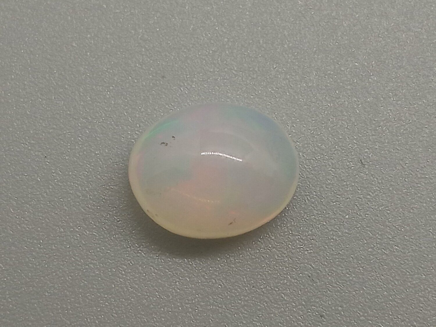 ETHIOPIAN OPAL CABACHON CUT 2.65 CTS
