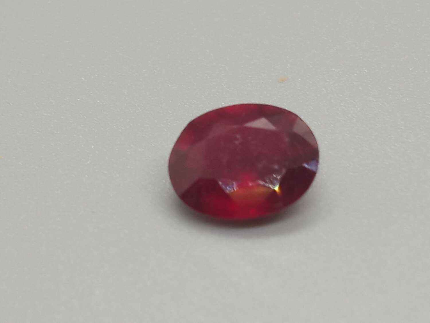 AFRICAN RUBY,  OVAL CUT,  3.00 CTS
