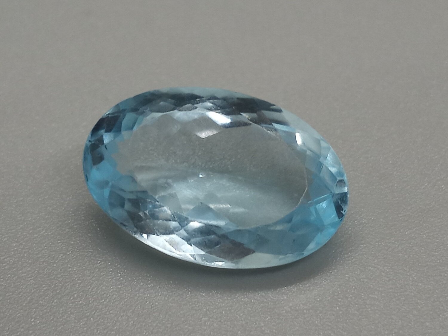 Blue Topaz, Oval Stone, 9.75cts, Loose