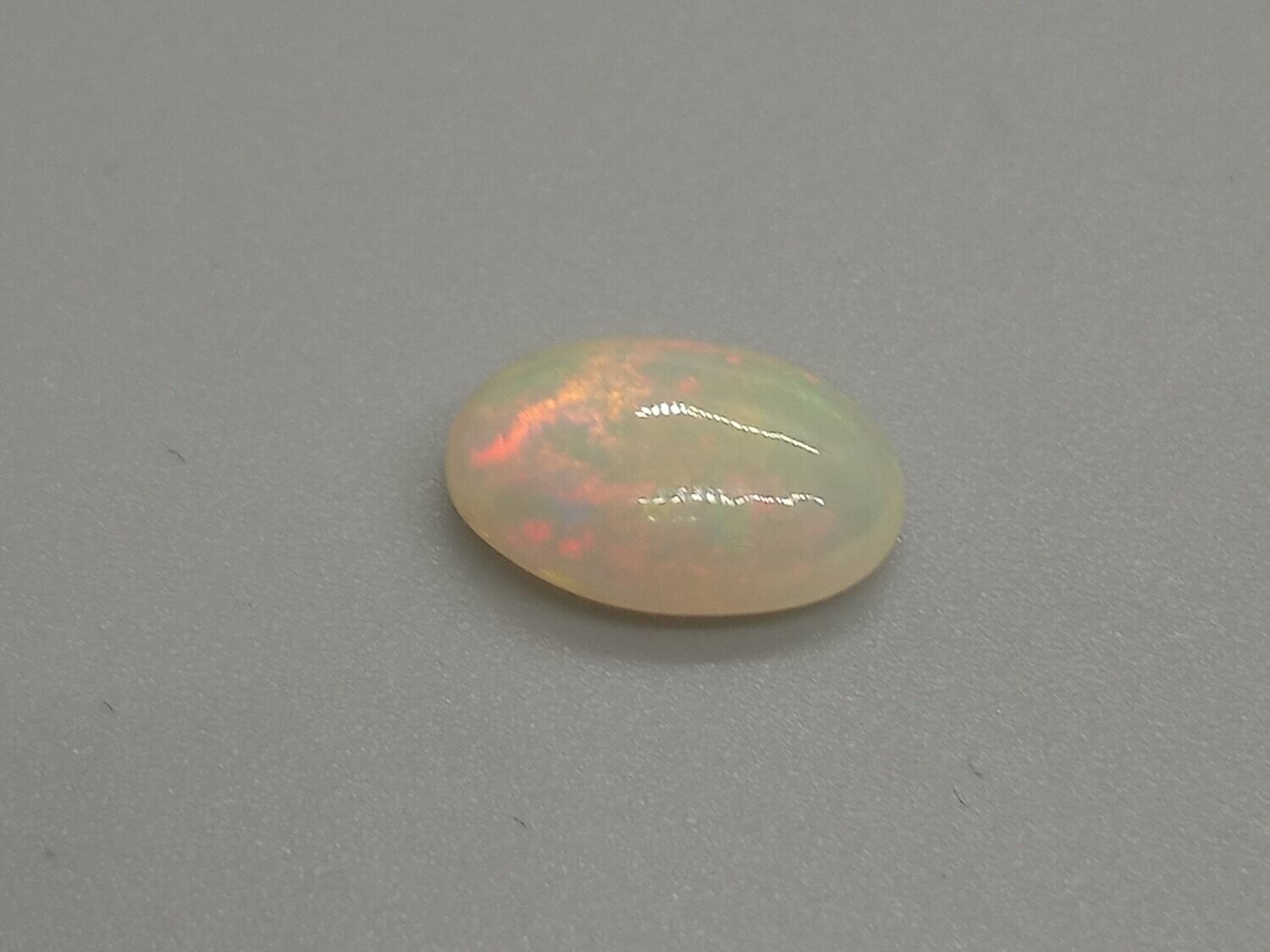 ETHIOPIAN OPAL CABACHON CUT 2.00 CTS