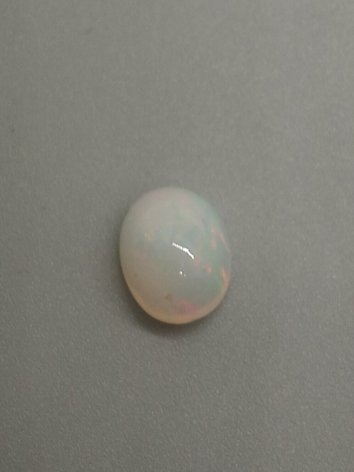 ETHIOPIAN OPAL CABACHON CUT 2.50 CTS