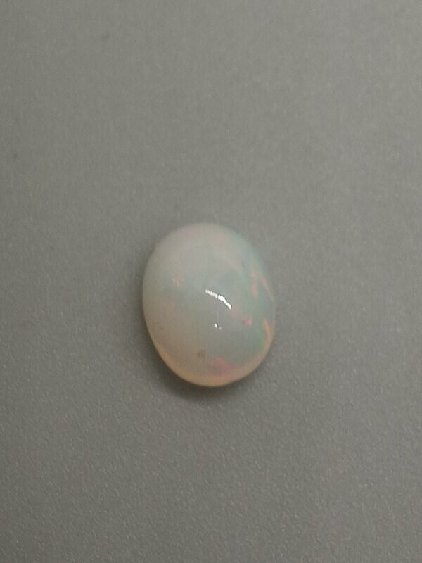 ETHIOPIAN OPAL CABACHON CUT 2.50 CTS