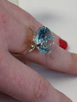 Blue Topaz Gemstone Ring, sz 7