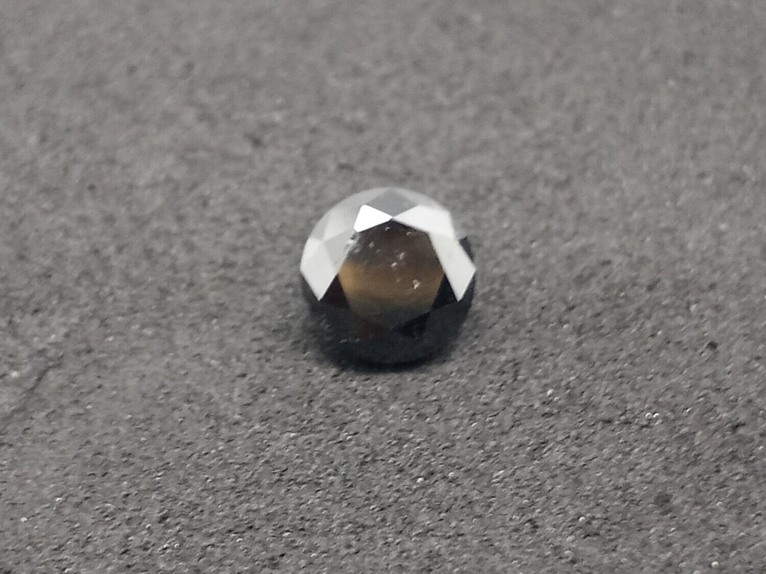 NATURAL BLACK DIAMOND MIXED ROUND CUT 2.50 CTS