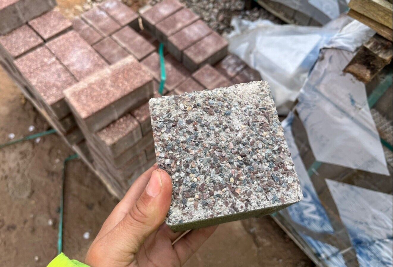Charcon Andover Textured Block Pavers Heather Porphyry 100 x 100 5 Packs 28sqm  (2800 Blocks)