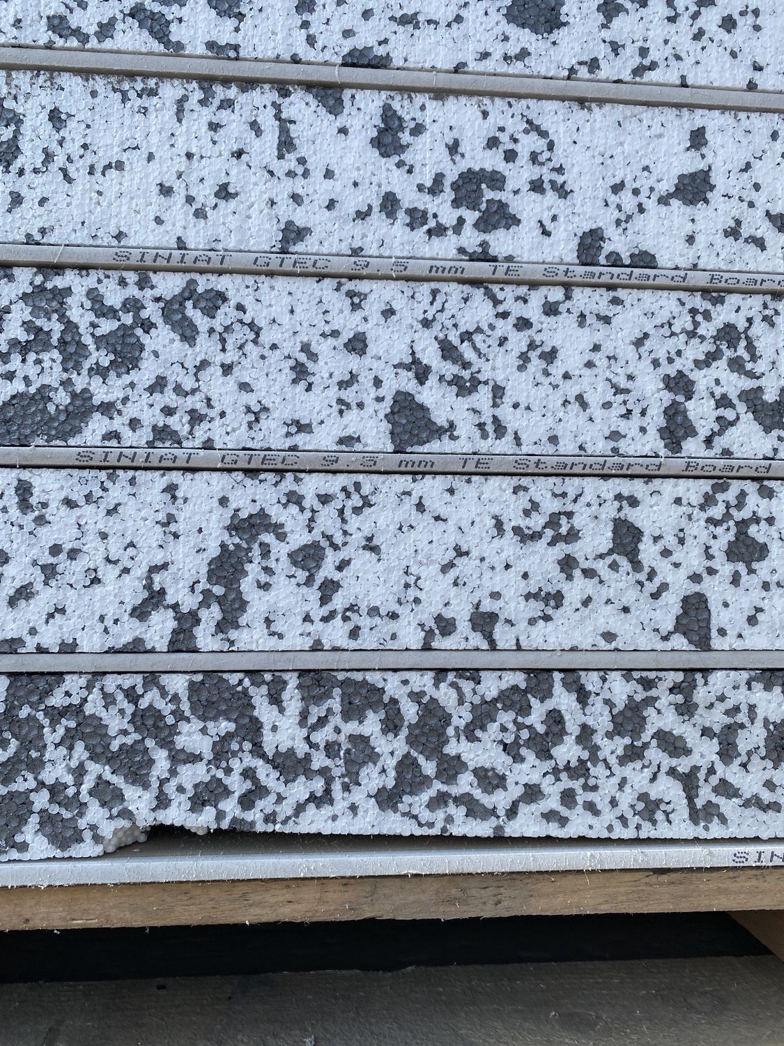 Plasterboard Insulation 80mm 2440 x 1220mm (Pack of 11 Sheets)