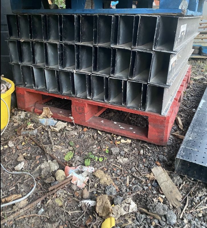 Catnic External Solid Wall Lintel CN71A 1200mm