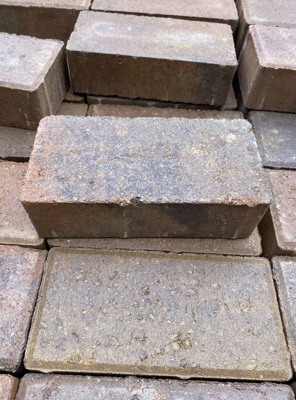 Keyblok Concrete Block Paving Bracken 200 x 100 4 Packs 32sqm (1,616 Blocks)