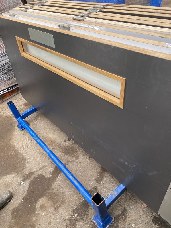 FD30 Office Internal Door with Glass Strip 2040 x 926mm RH