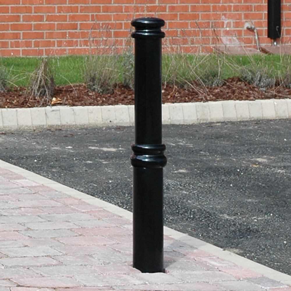 Chester Steel Bollards (2 Items)