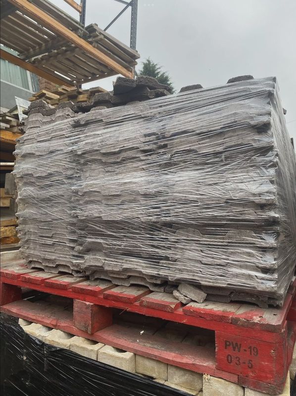 Sandtoff Standard Pattern Roof Tiles 42 x 33cm (Pack of 144)