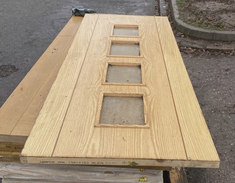 Irmade Oak Internal Door with Glass 1981 x 762mm