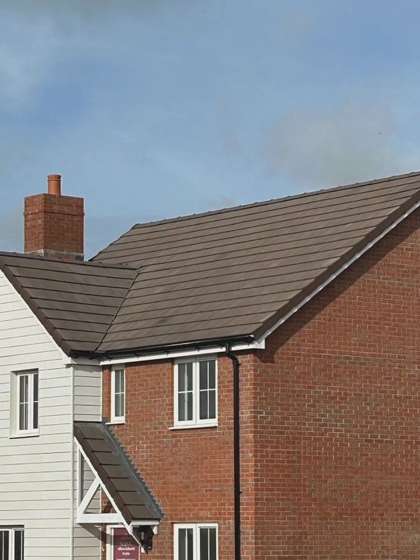 Thin Flat Roof Tiles Brown (228 Per Pack)