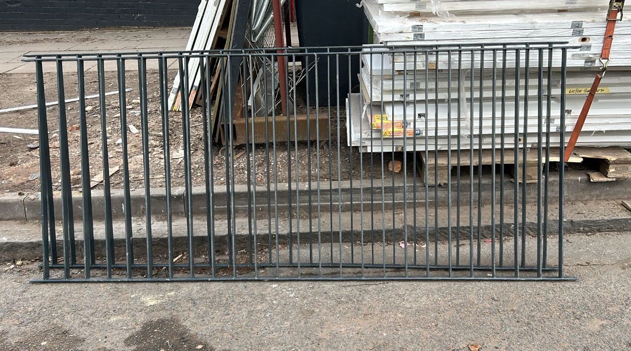 Black Estate Fencing (2.7m x 1.1m) 2 Piece Set