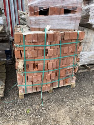 Hot Blend Red Handmade Red Bricks (624 Per Pack)